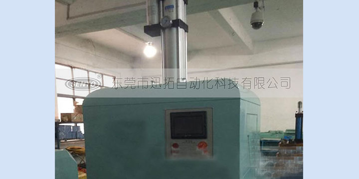 廣東省深圳市某機器設備生產線